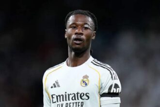 Real Madrid le clan Camavinga dément toute erreur médicale et l’avenir du joueur interroge